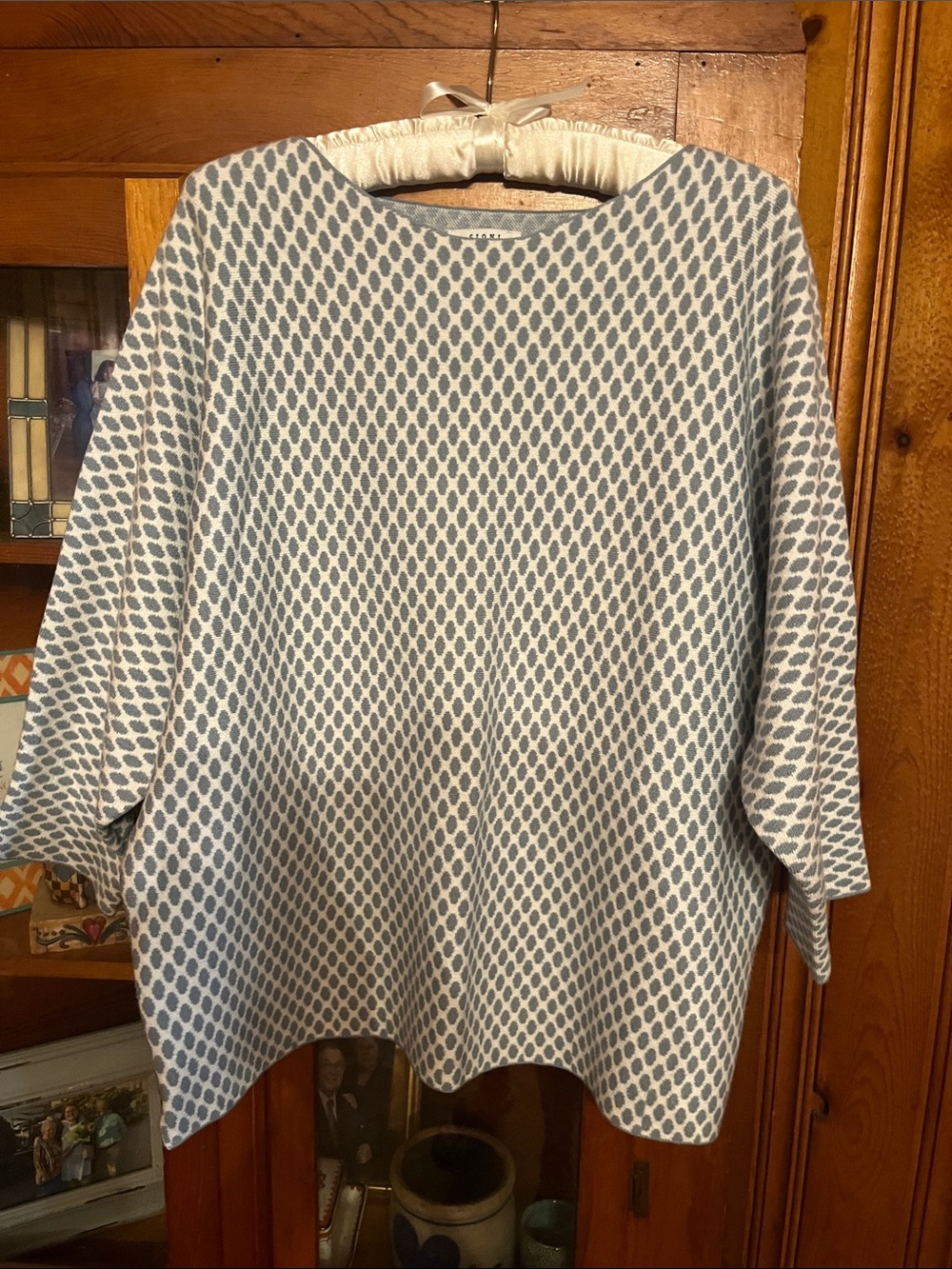SIONI Blue/White Sweater Sz. M/L